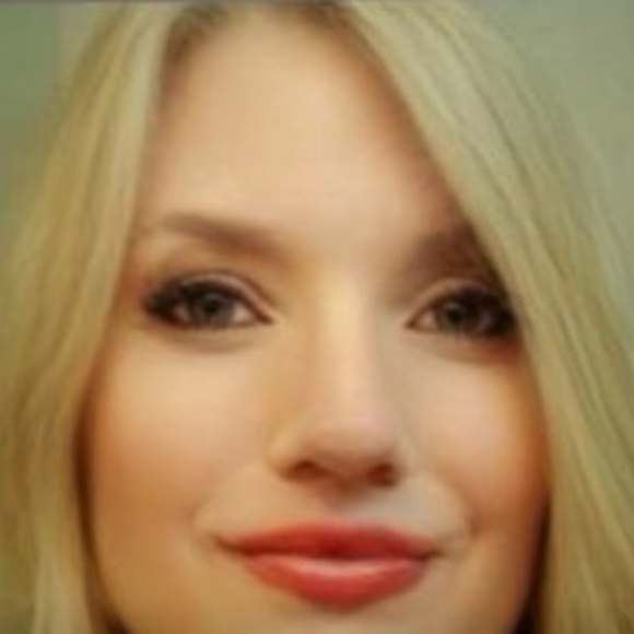 Meet your Posher, Donna - Picture 2 of 2